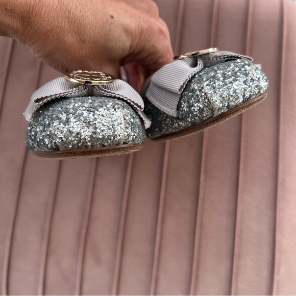 kate spade silver glitter ballet flats with bow and gold medallion - Picture 6 of 7